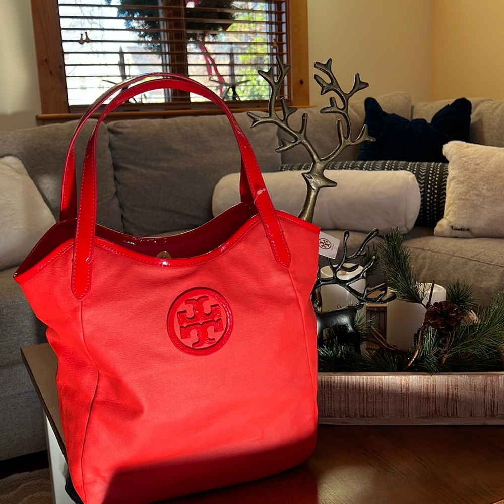 Tory Burch Tote NWT